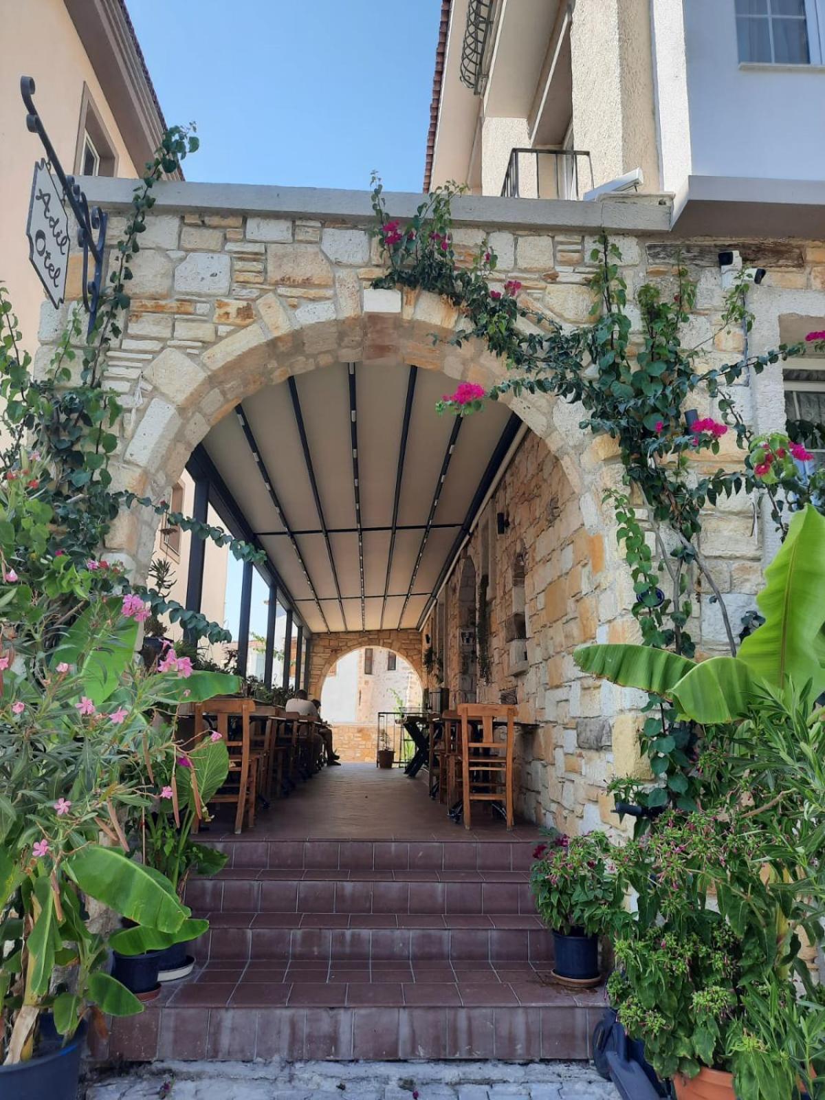 Adil Pansiyon Çeşme エクステリア 写真